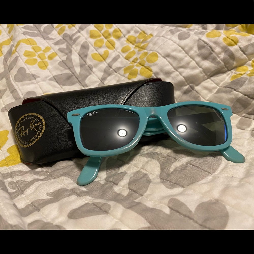Rayban tiffany blue wayfarers